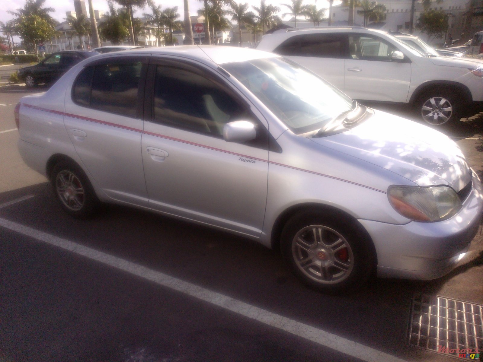 2000' Toyota photo #2