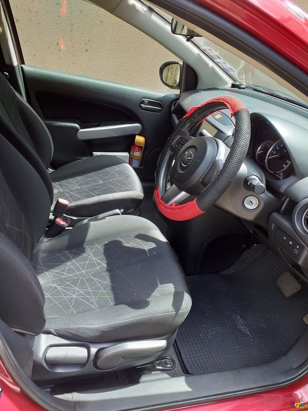 2012' Mazda Demio photo #4