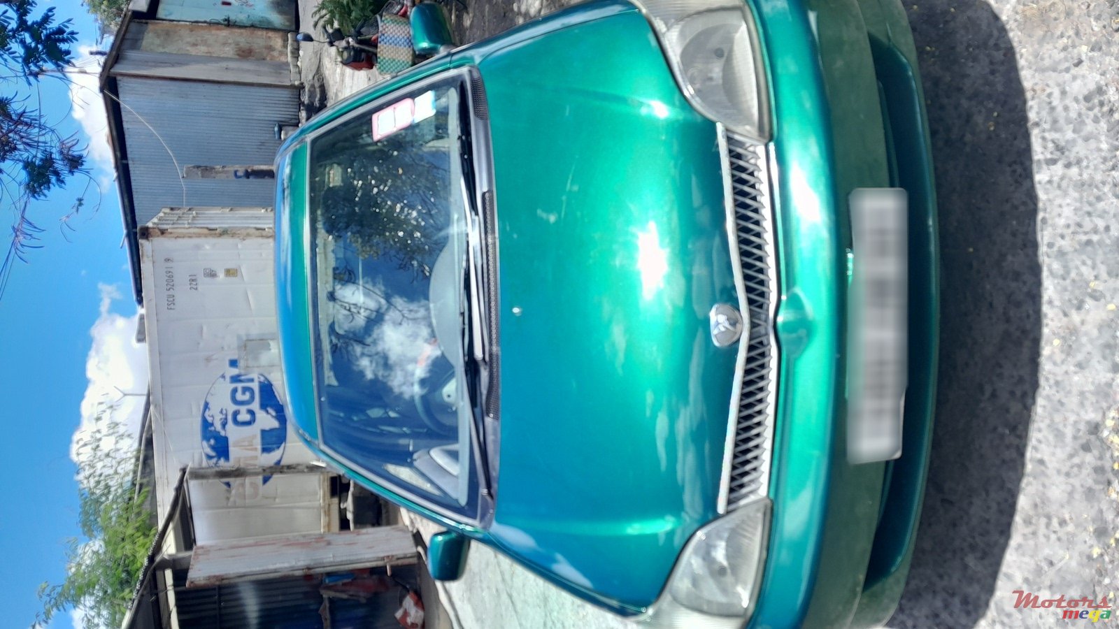 2001' Toyota Platz photo #1