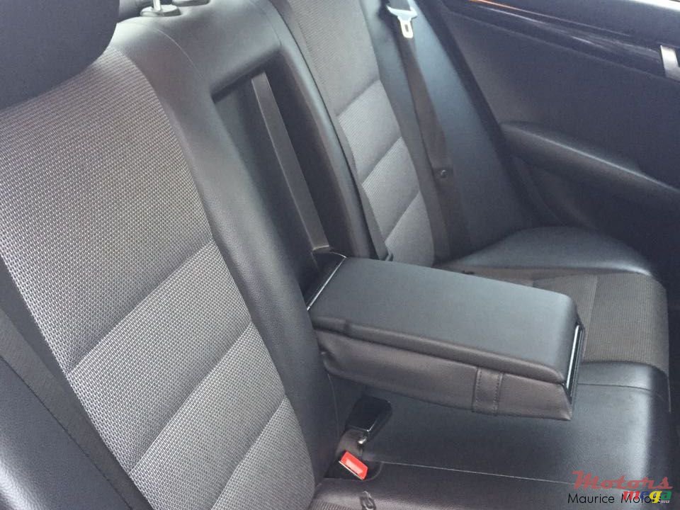 2011' Mercedes-Benz C-Class AMG SPORTS PACK ( photo #3