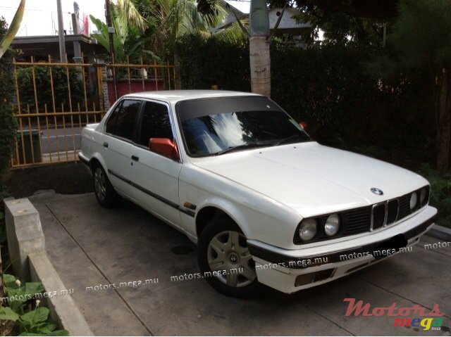 1988' BMW 1 Series 5 Door 318 photo #1