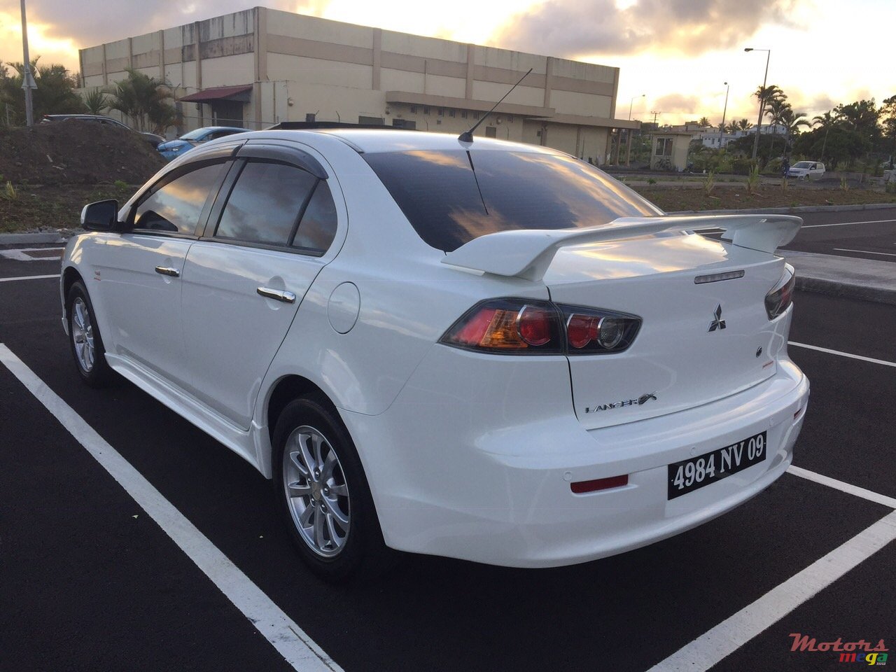 2009' Mitsubishi Lancer EX photo #5