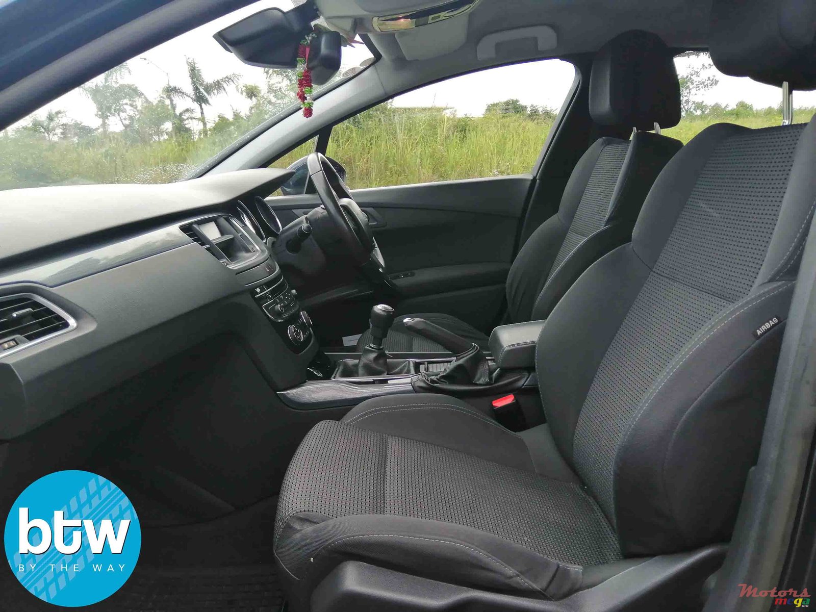 2012' Peugeot 508 photo #5