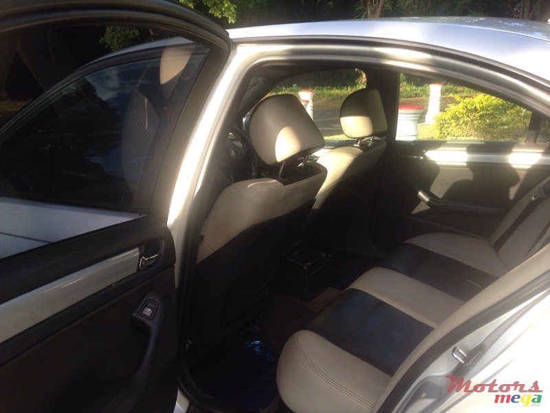 2001' BMW 3 Series E46 2000-2005 photo #5