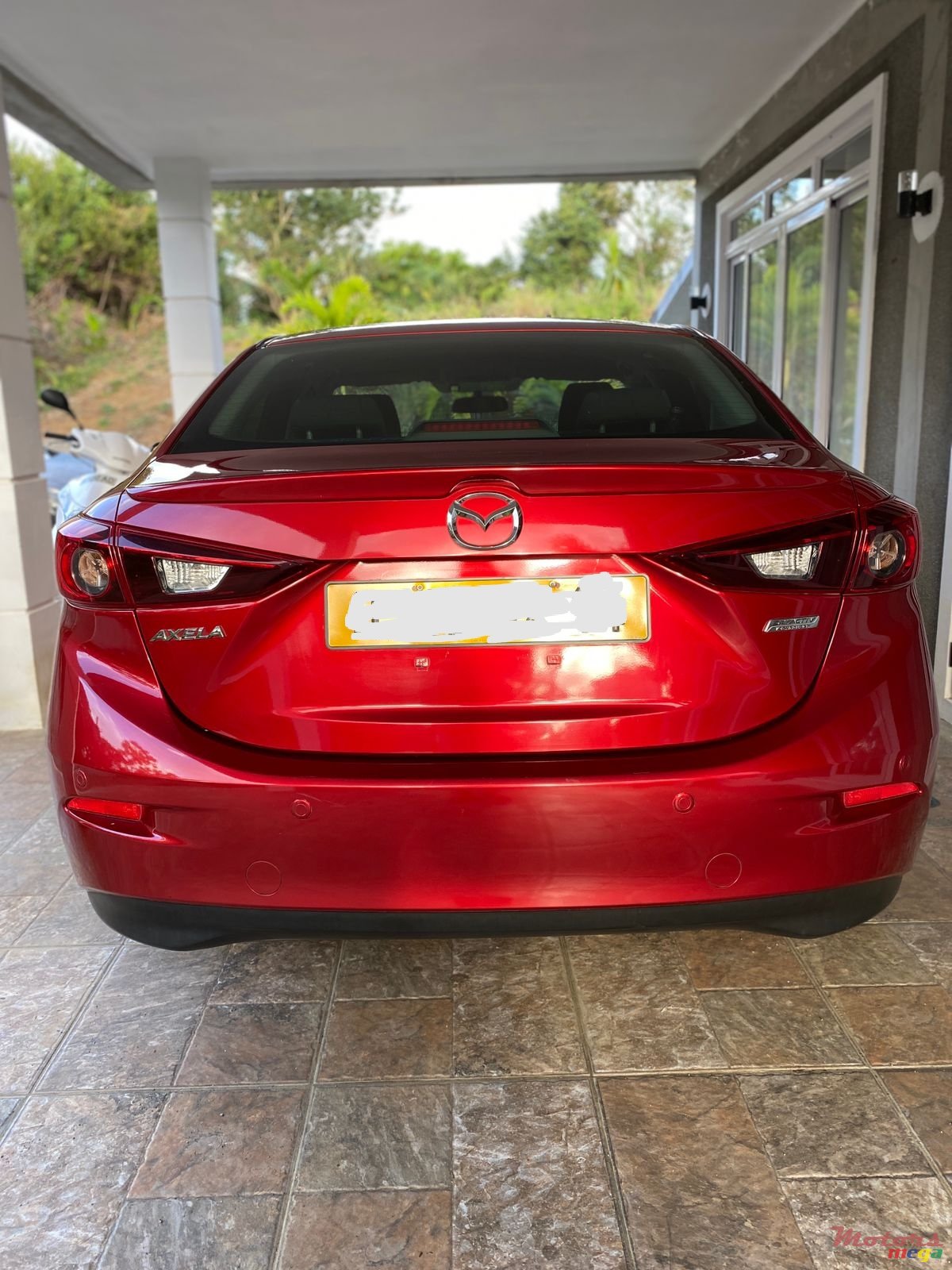 2014' Mazda Axela photo #1