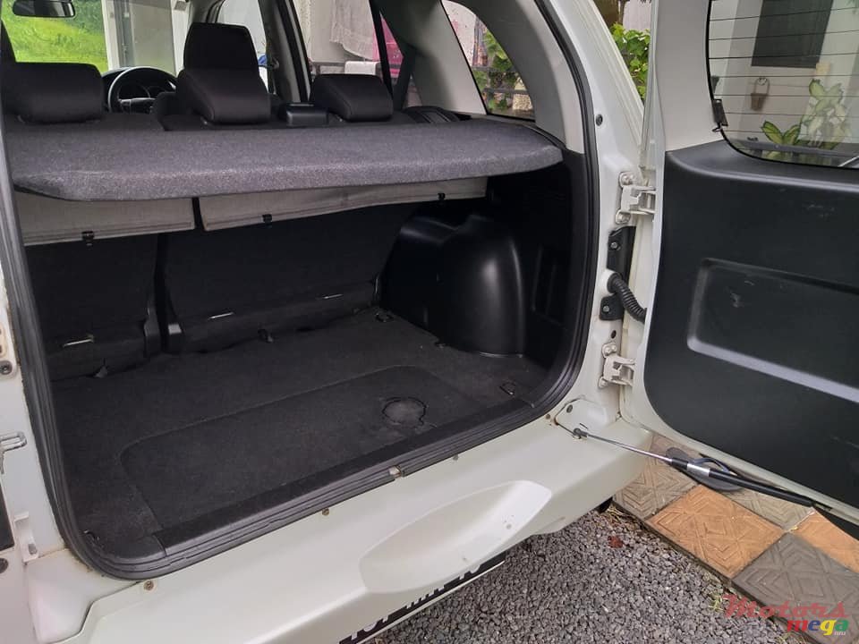 2010' Suzuki Grand Vitara 2.4L [ MANUAL ] photo #6