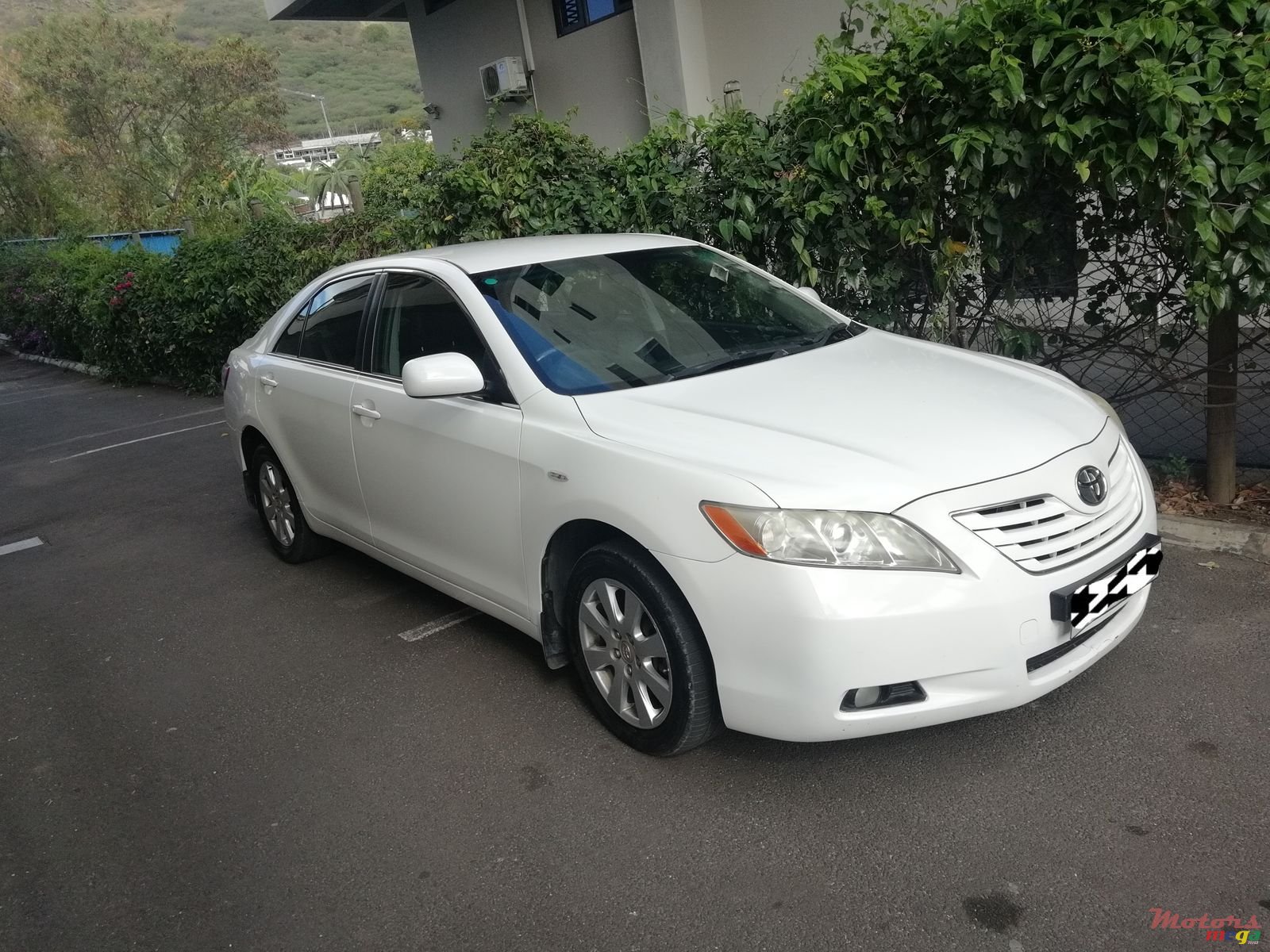 2010' Toyota Camry photo #4
