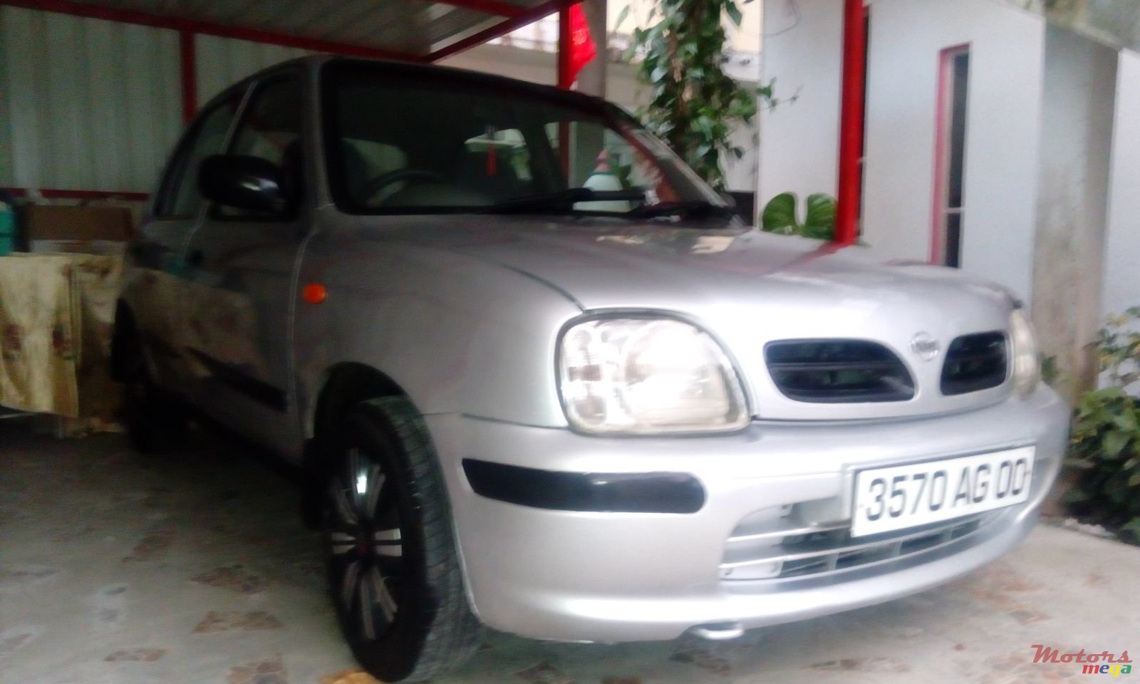 2000' Nissan Micra photo #1