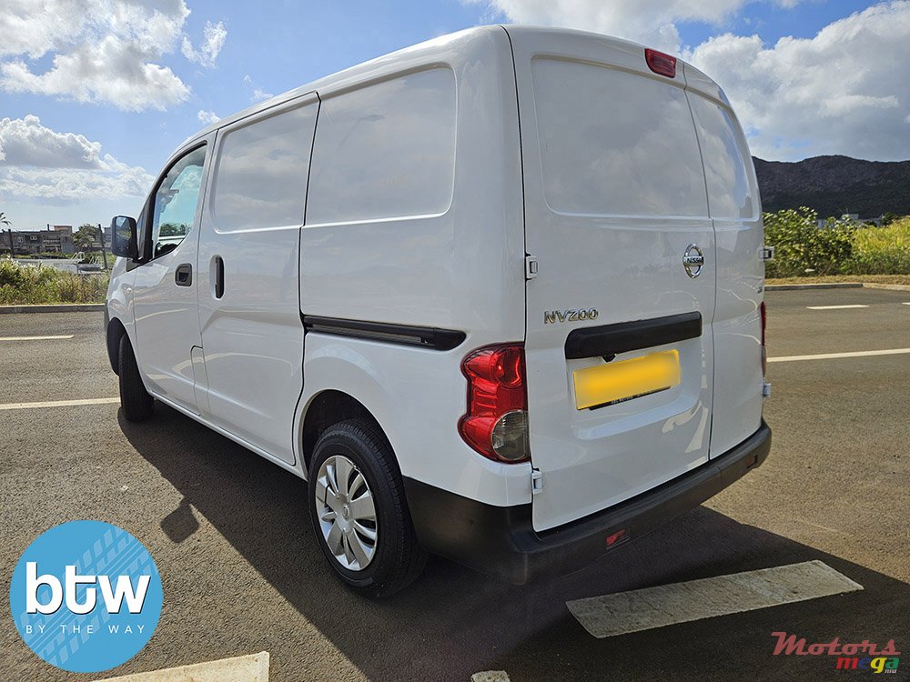 2016' Nissan NV200 photo #3
