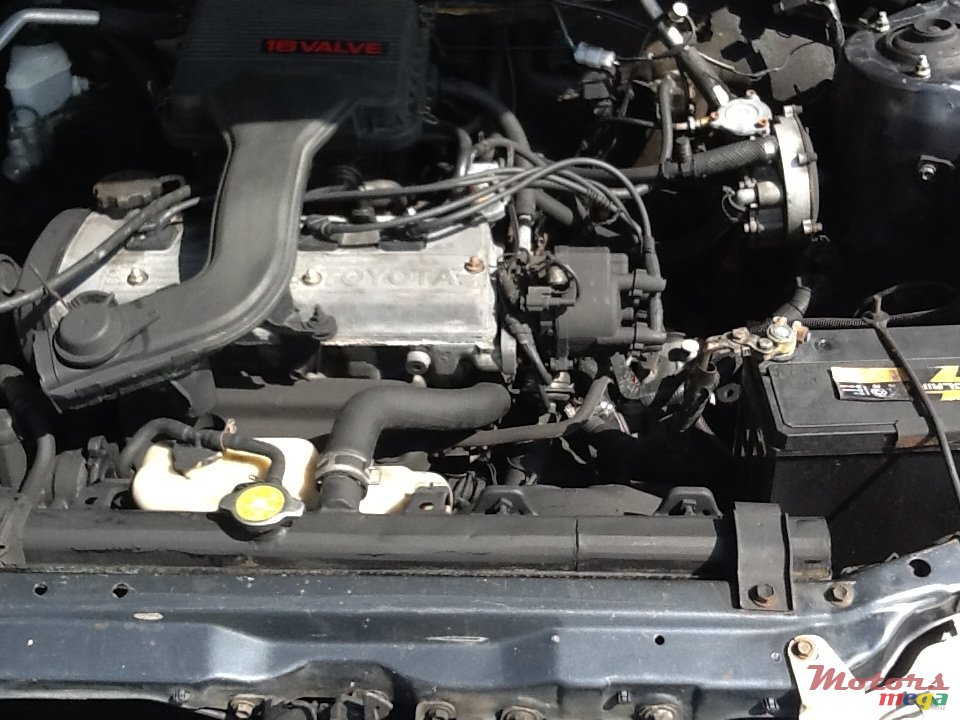 1995' Toyota photo #3