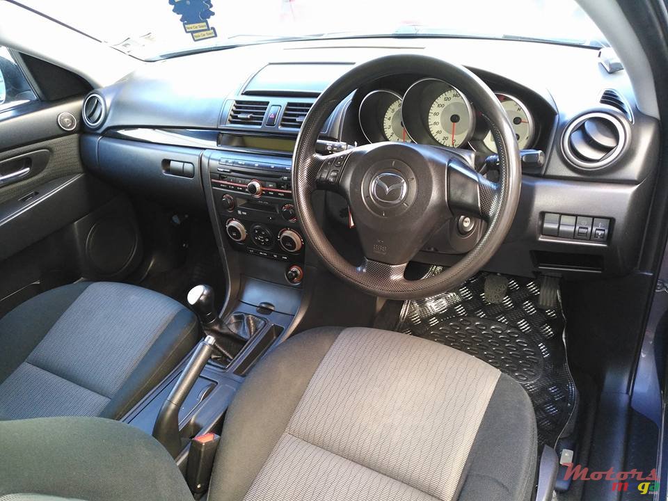 2008' Mazda Axela photo #5