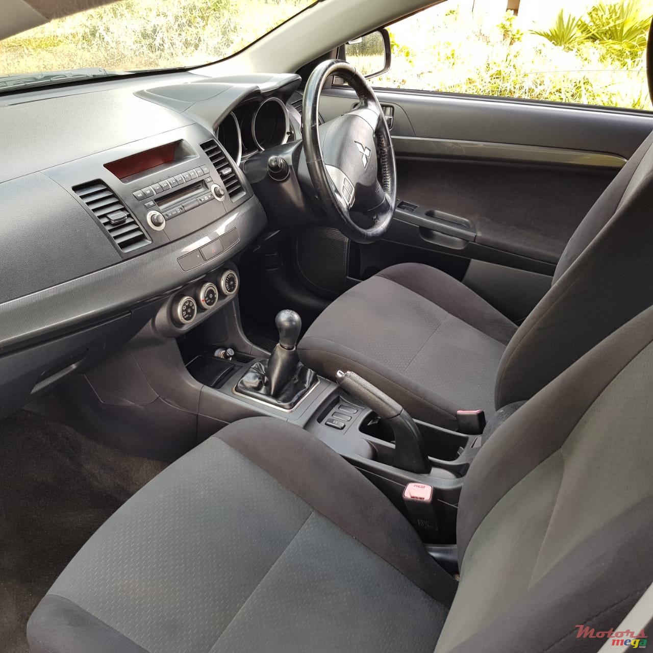 2008' Mitsubishi LANCER EX photo #2