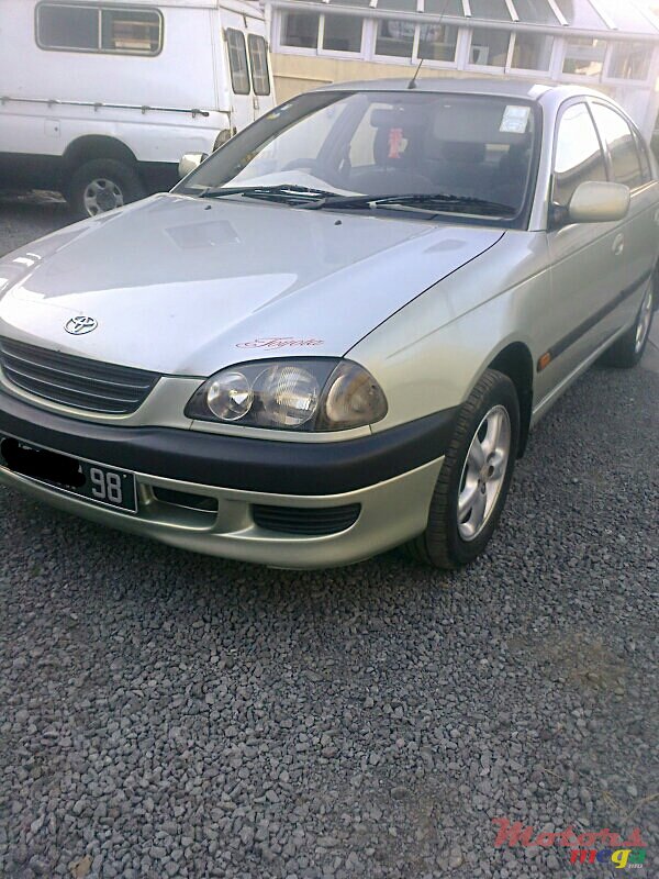 1998' Toyota Corona Corona photo #1