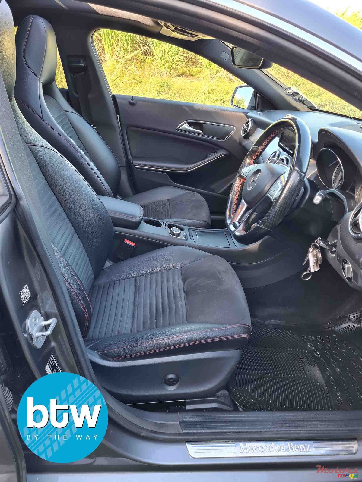 2014' Mercedes-Benz CLA 180 photo #5