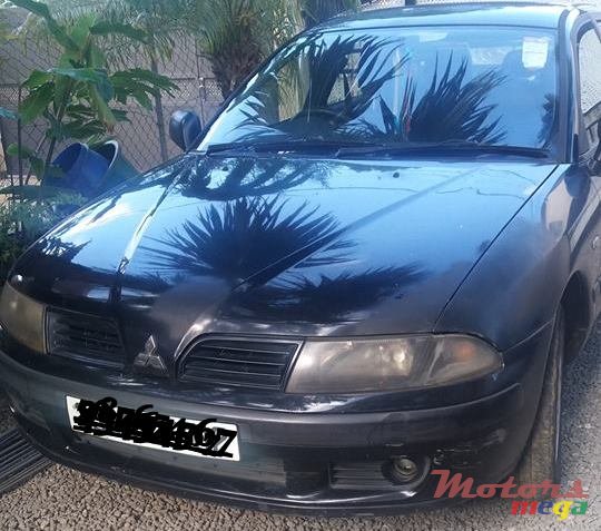2002' Mitsubishi Carisma photo #6