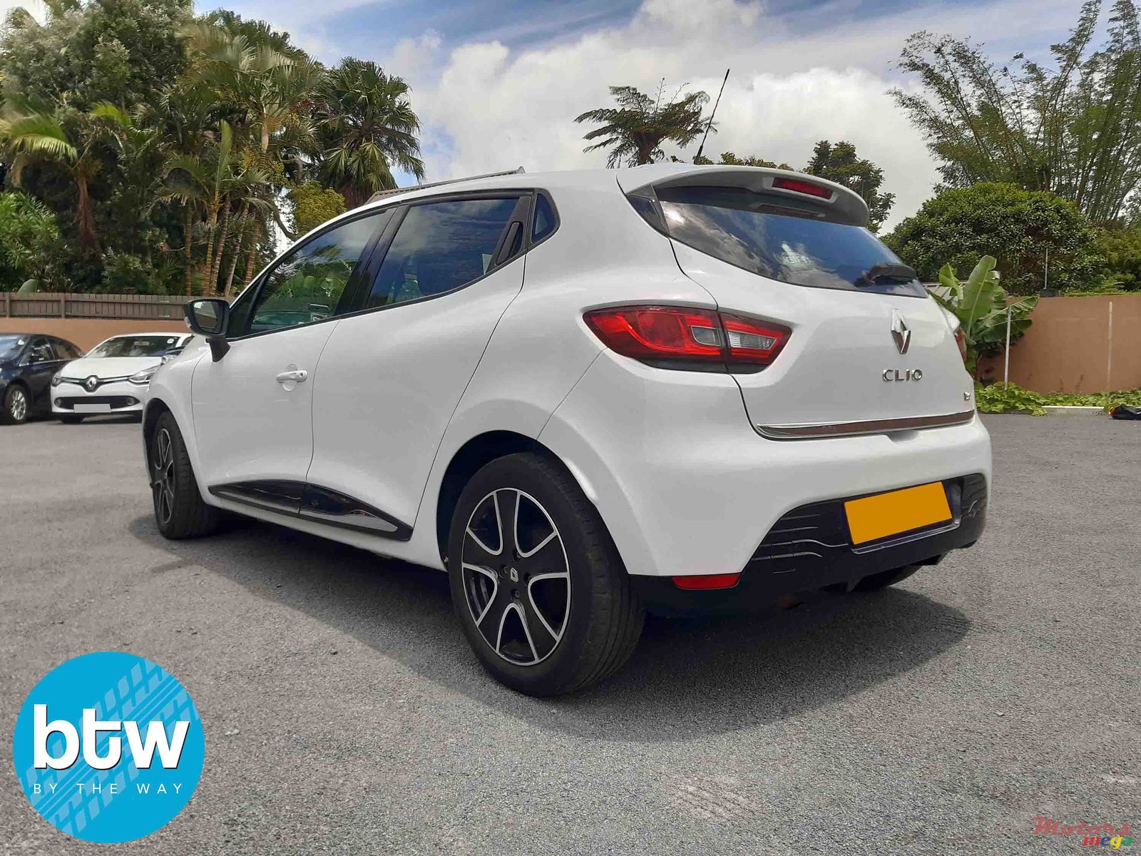 2015' Renault Clio 0.9 Turbo photo #2