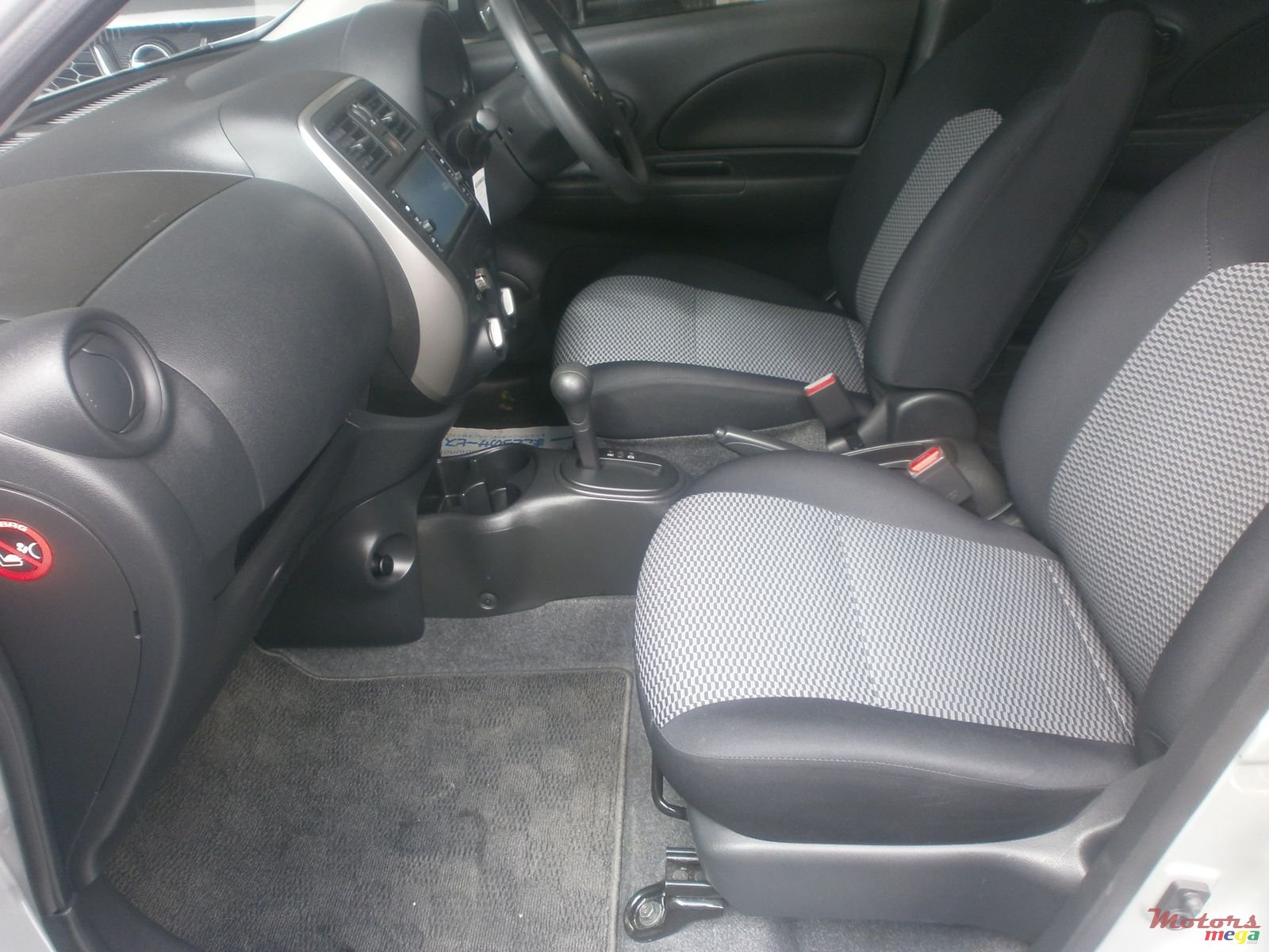 2017' Nissan March photo #2