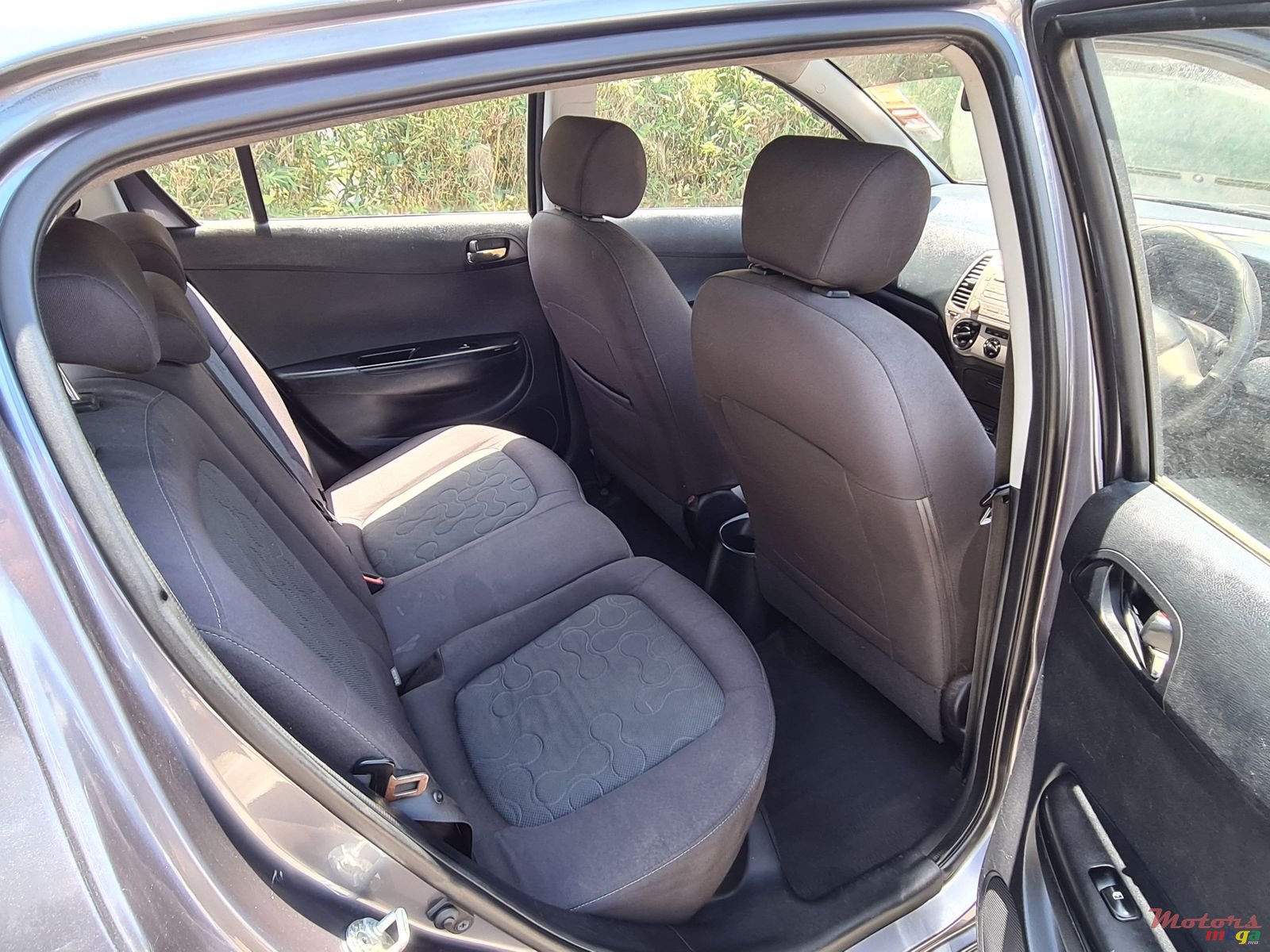 2011' Hyundai i20 Manual photo #4