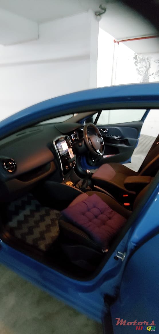2014' Renault Clio 4 Dynamique photo #3