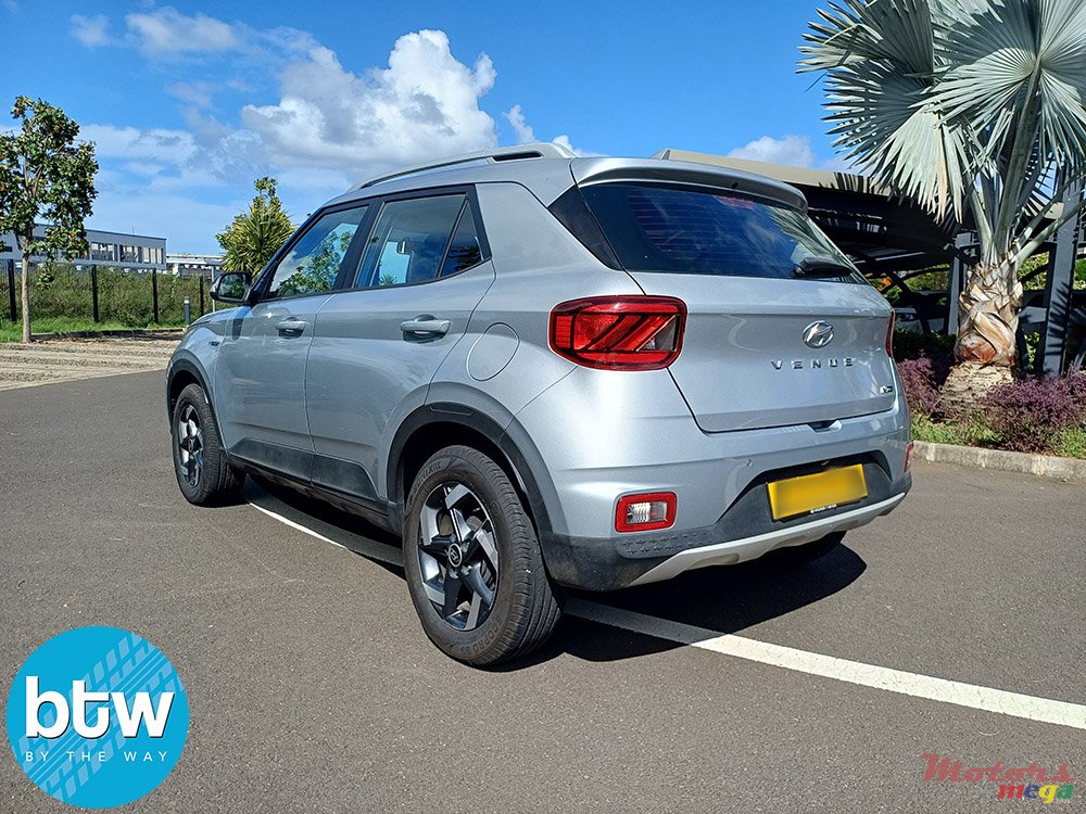 2021' Hyundai Venue NLine photo #3