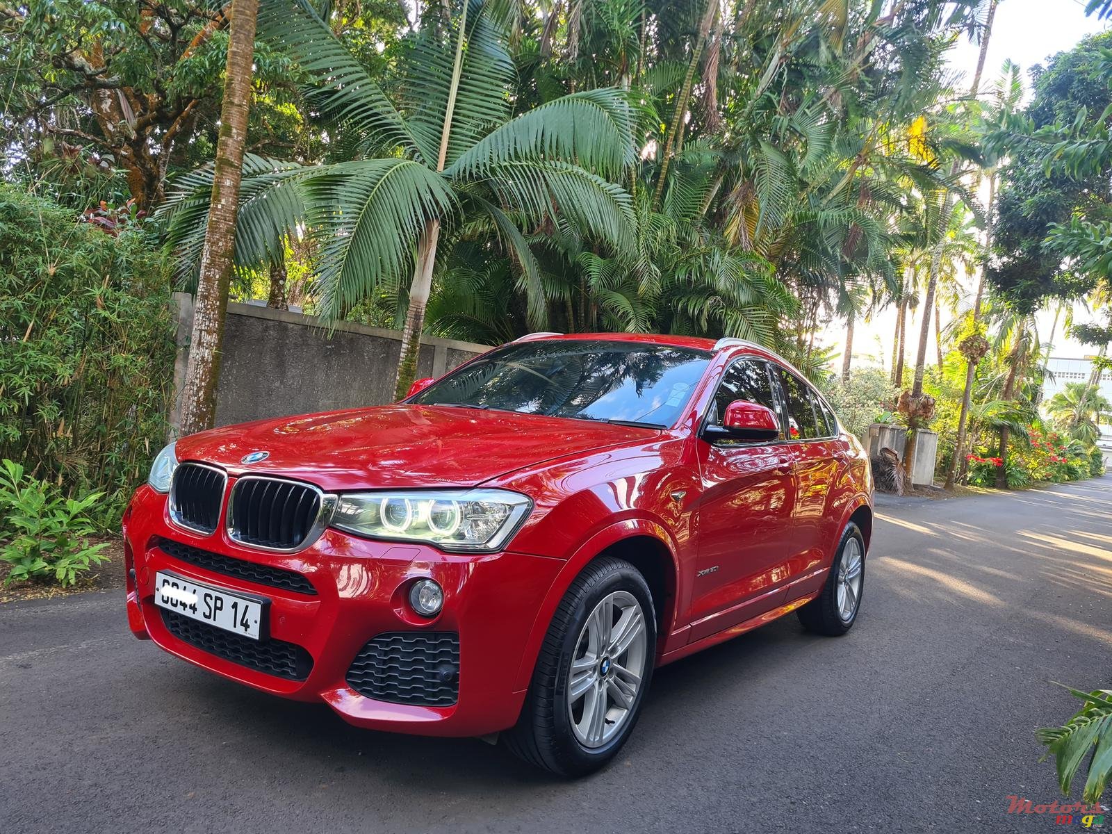 2014' BMW X4 M package photo #3