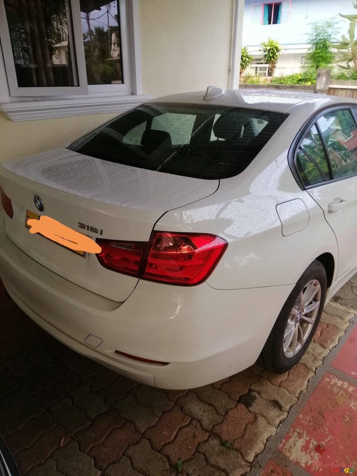 2013' BMW 3 Series photo #4