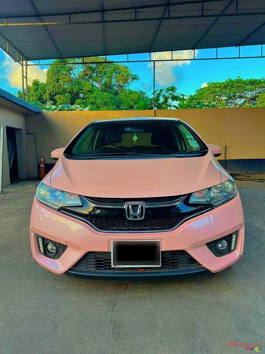 2016' Honda Fit photo #1