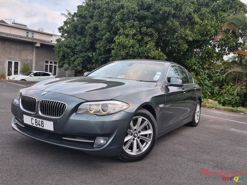 2012' BMW 520d manual photo #7