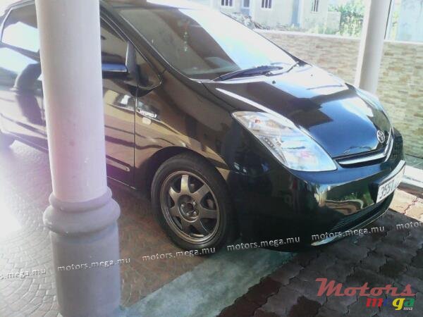 2009' Toyota Prius photo #1