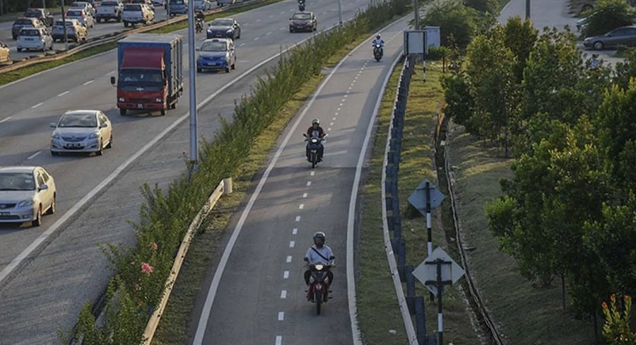 Malaysia Proposes Motorcycle Lanes On All State And Federal Roads