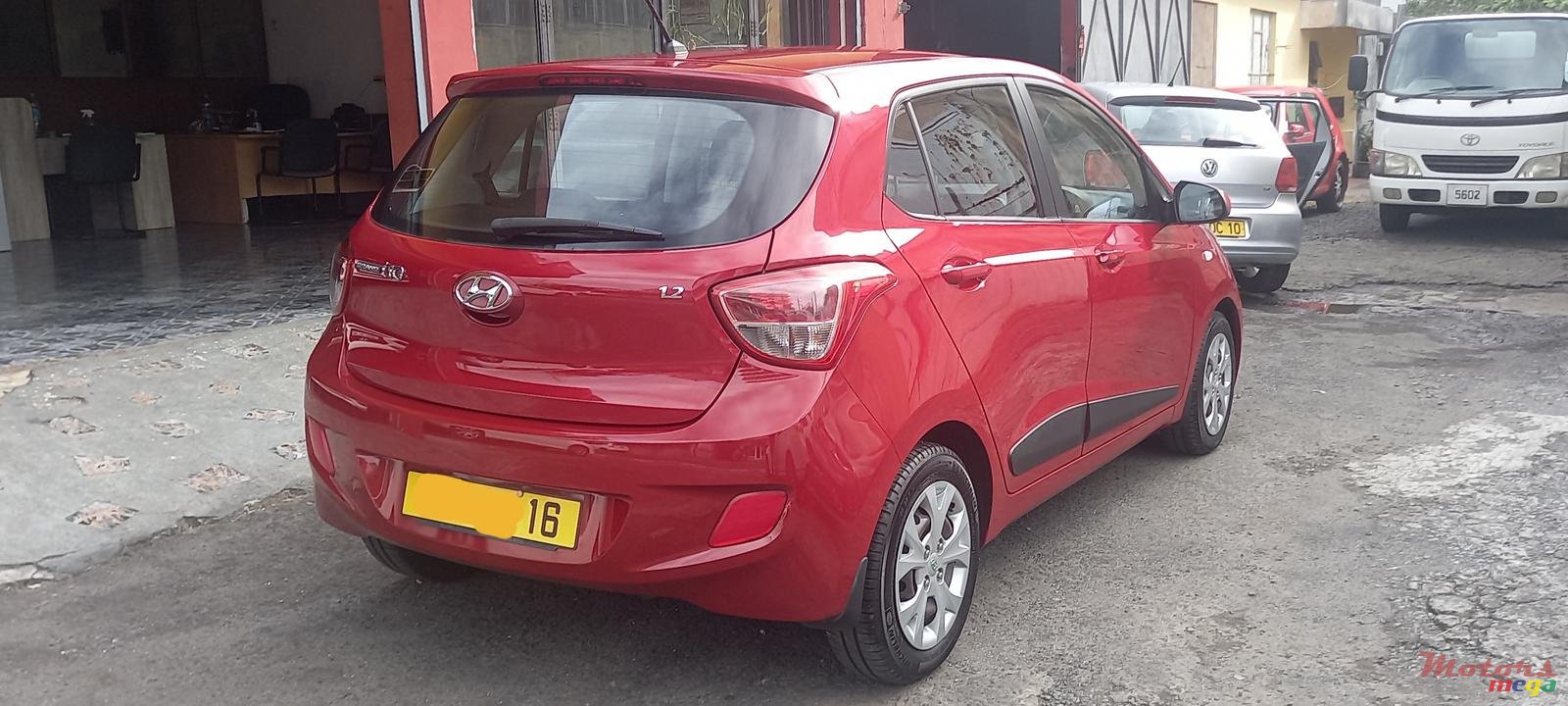 2016' Hyundai Grand i10 photo #3