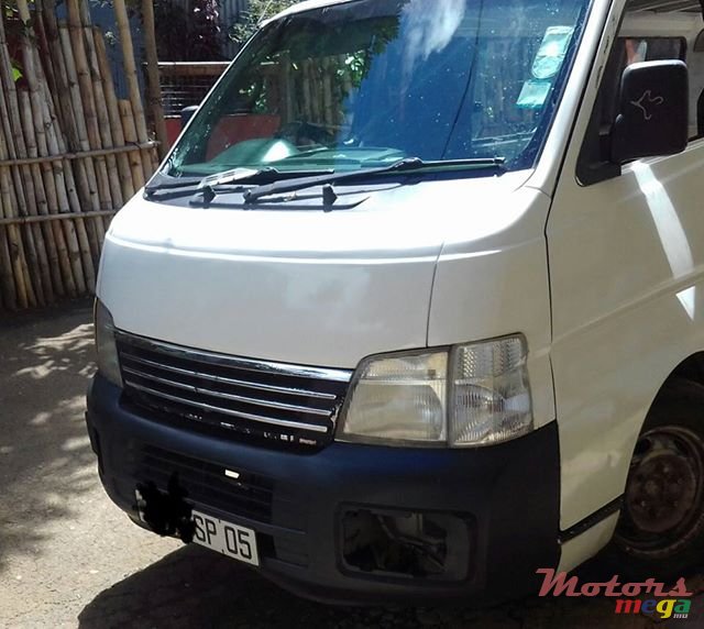 2005' Nissan photo #2