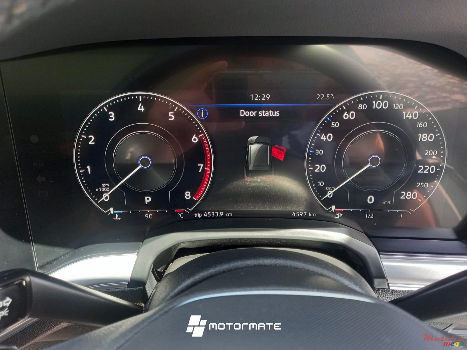 2024' Volkswagen Touareg LUXURY photo #7