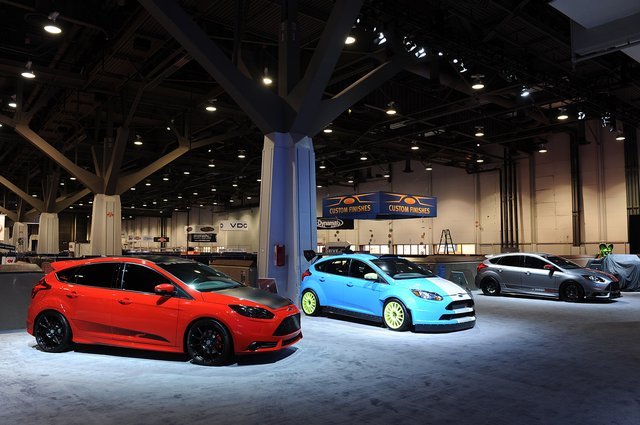 Ford Focus ST Makes Presence Known with Five Custom Cars in Vegas