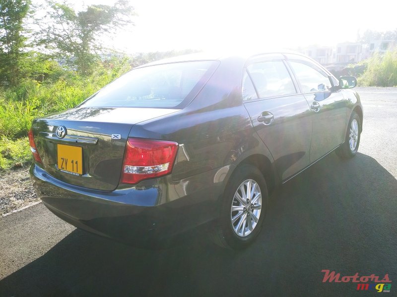 2011' Toyota Axio X HID Limited photo #3