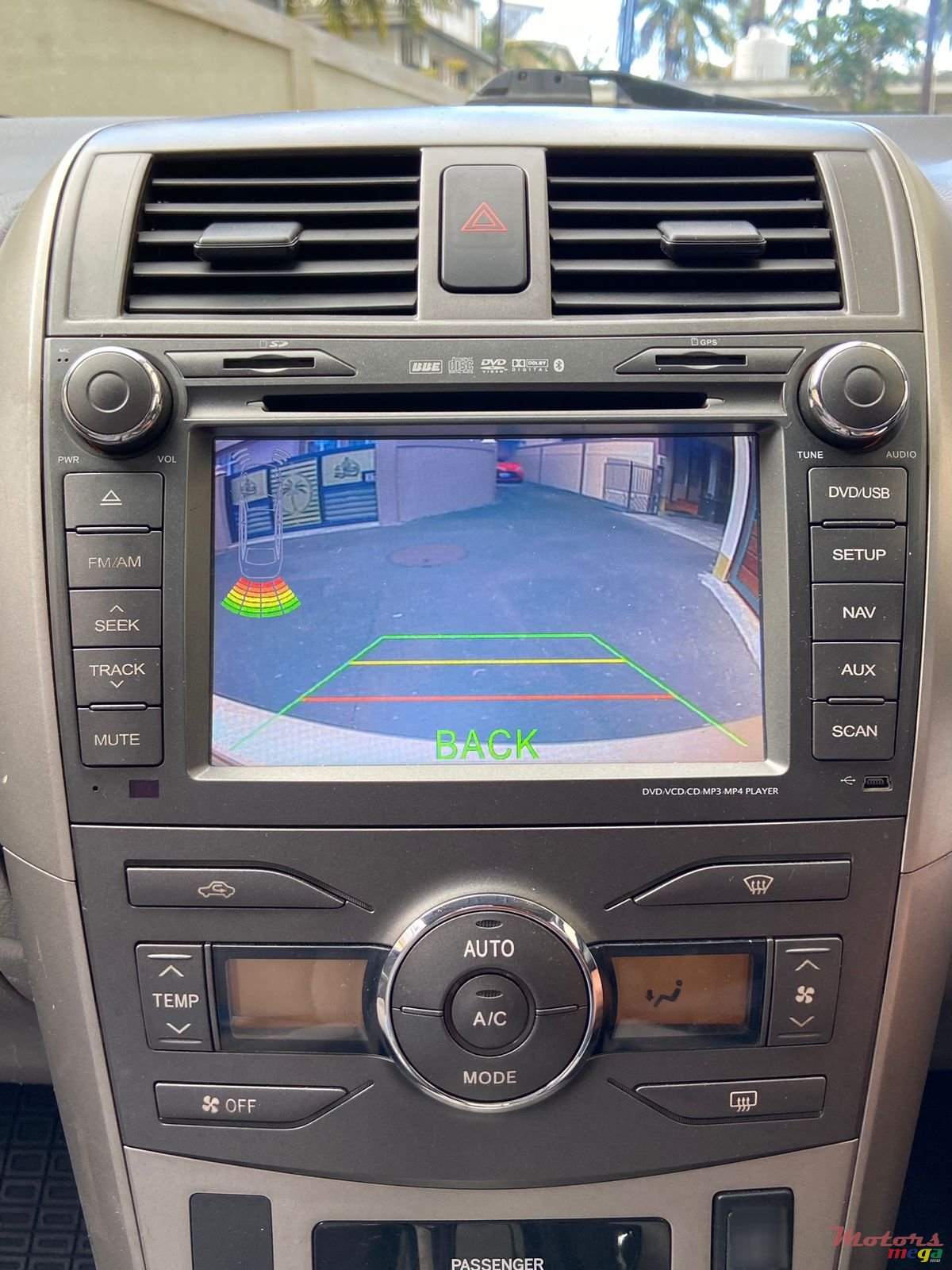 2013' Toyota Corolla photo #5