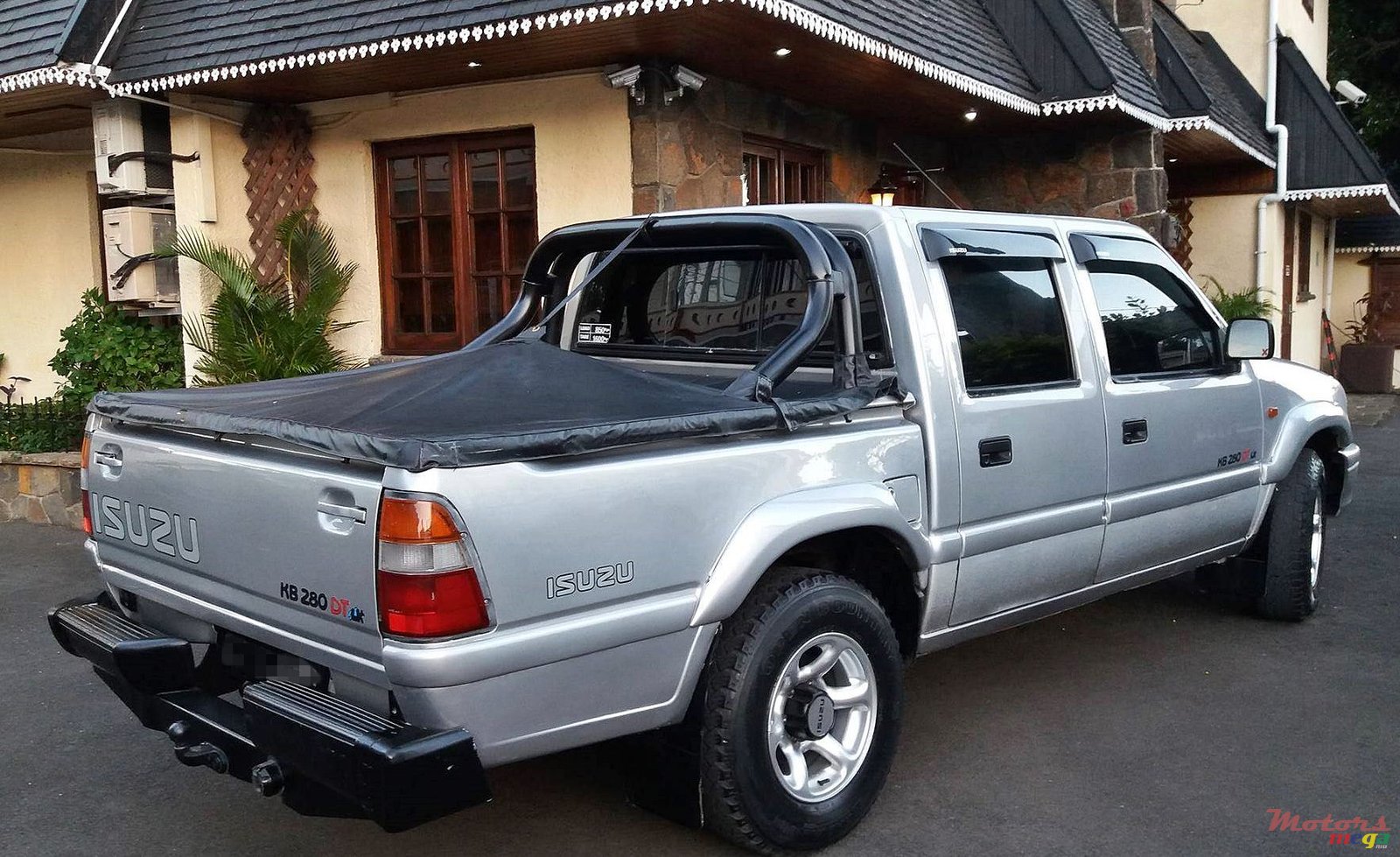 2000' Isuzu KB Series (54227164) photo #3