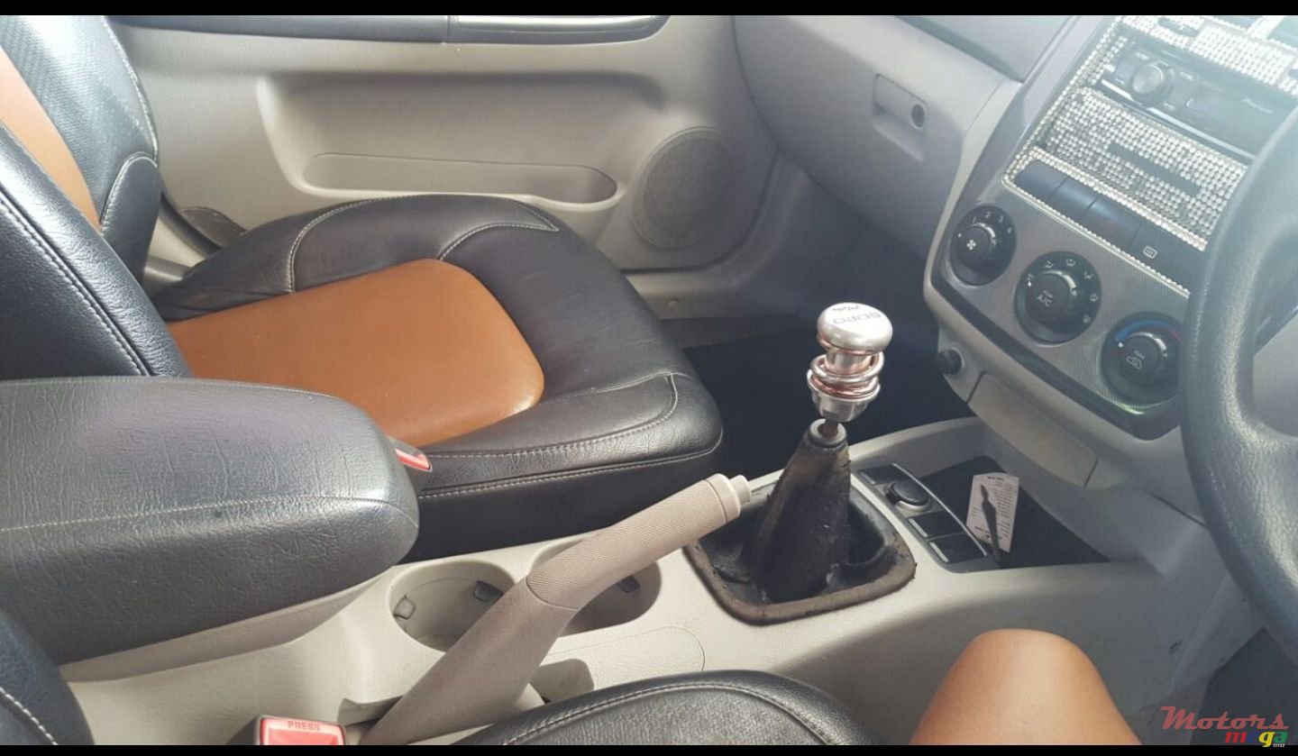 2005' Kia Cerato photo #3