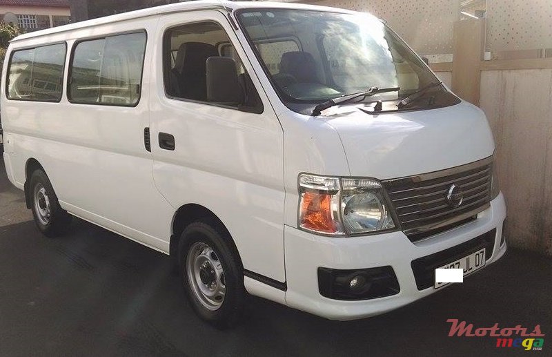 2007' Nissan Urvan Goods vehicle photo #1