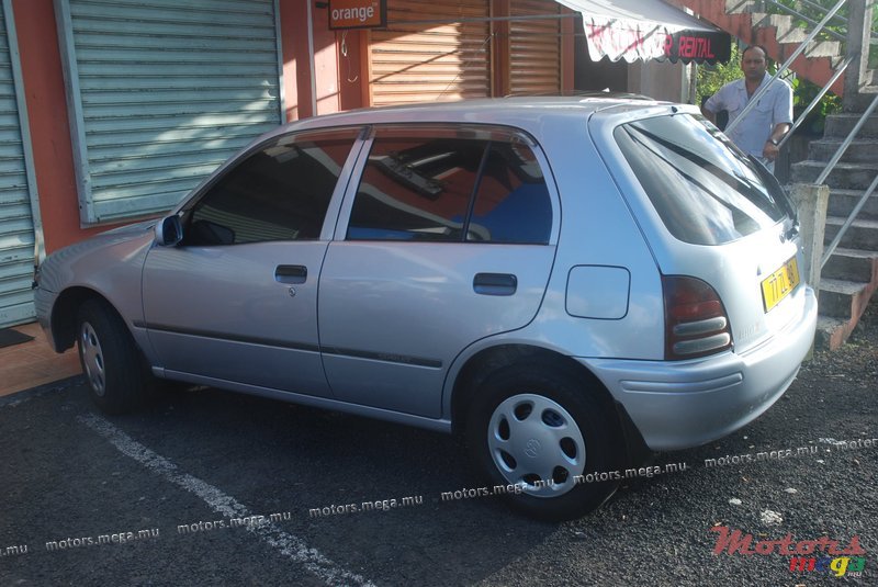 1998' Toyota Starlet photo #5