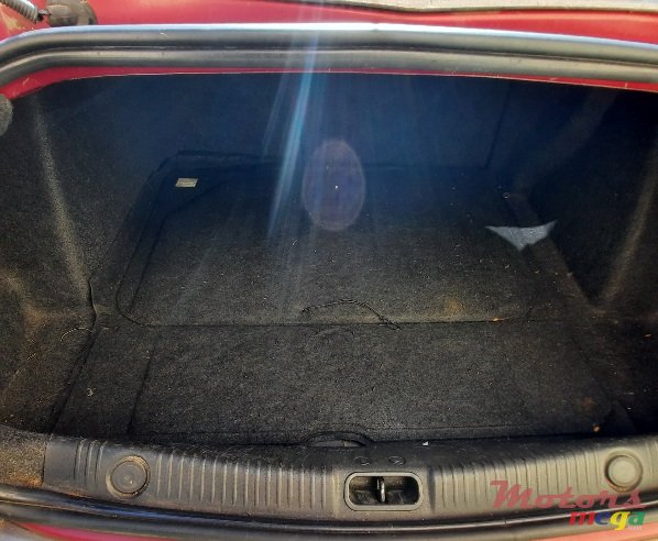 2005' Renault Megane photo #7