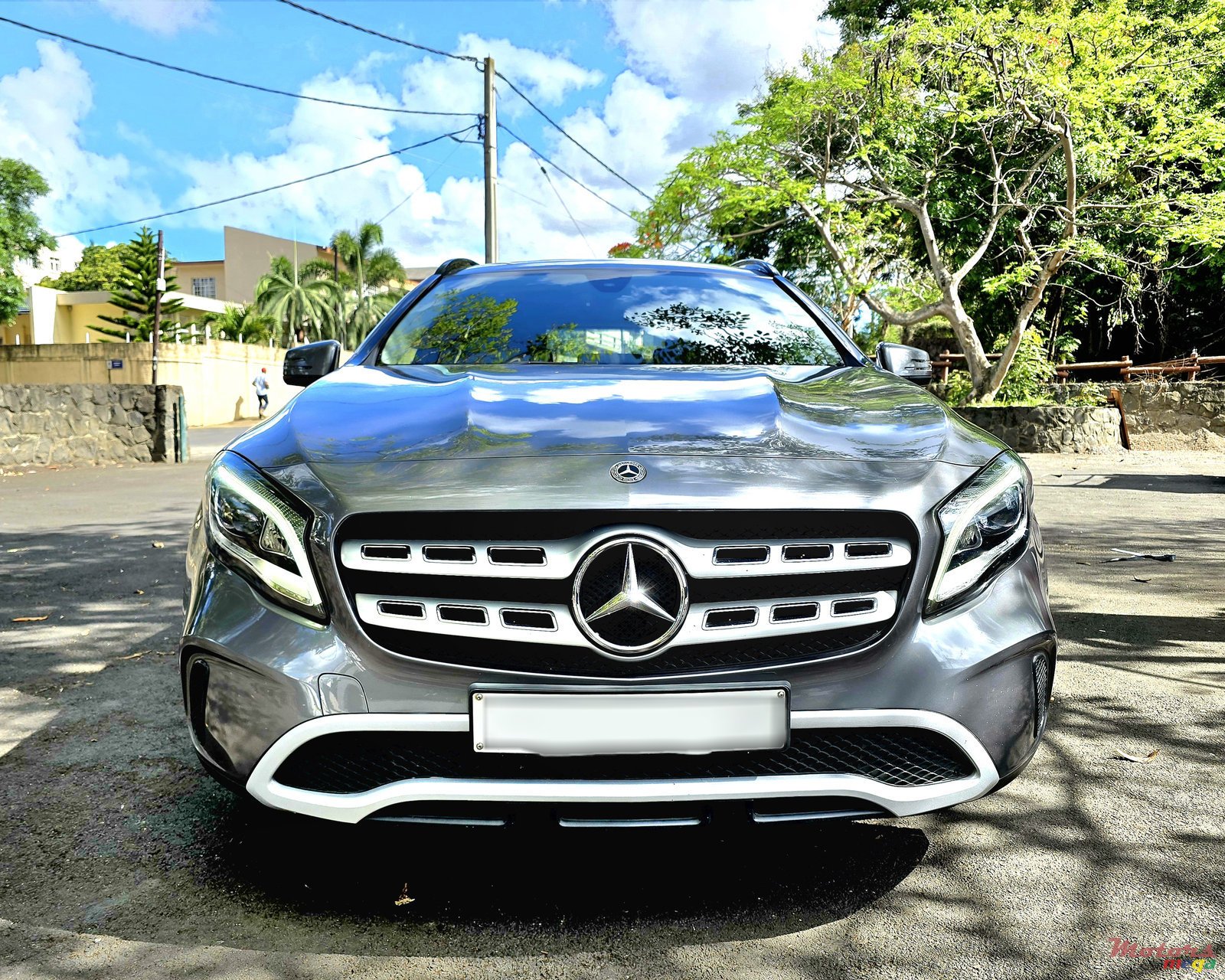 2020' Mercedes-Benz GLA 180 photo #2