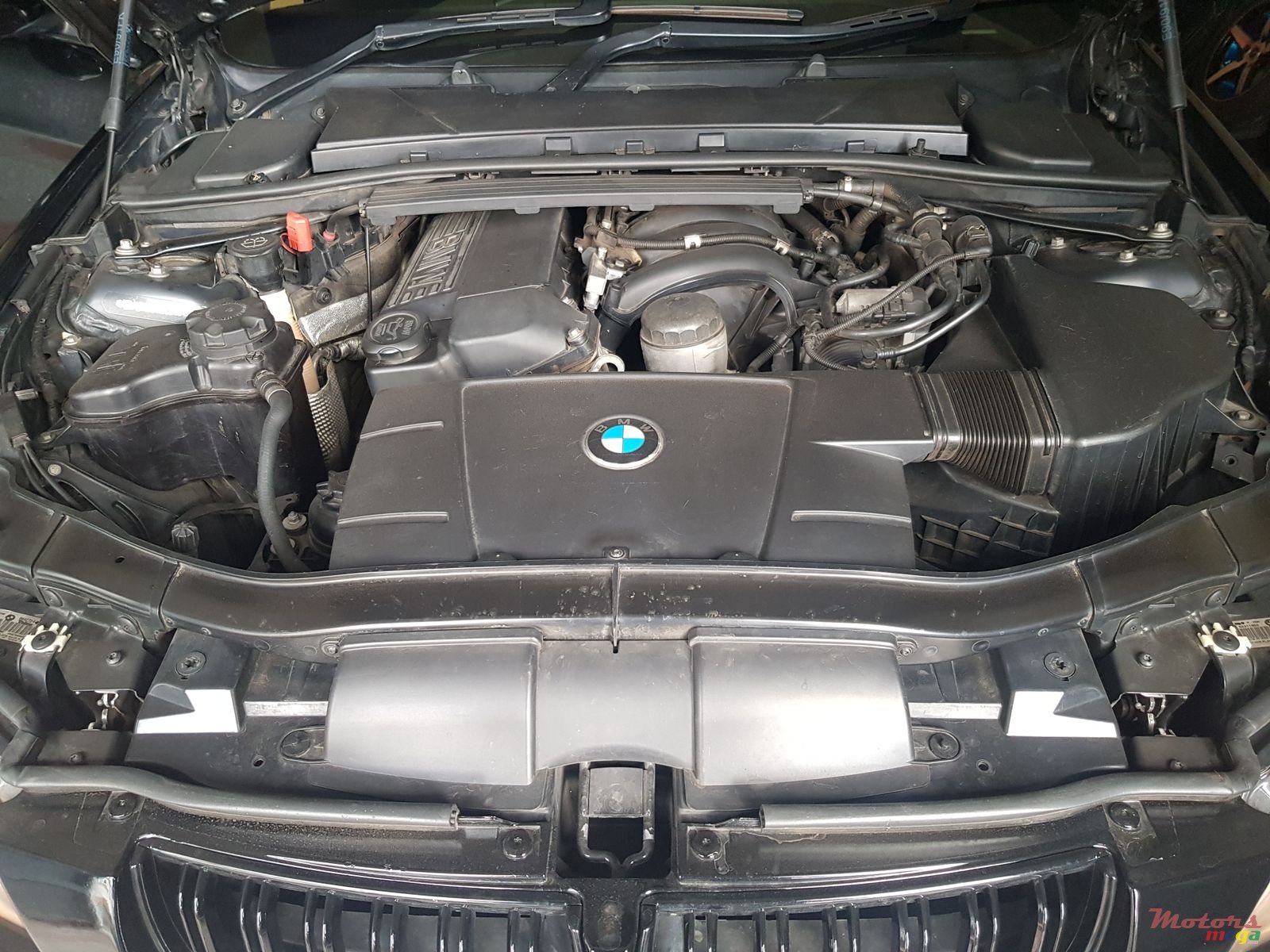 2008' BMW 316 photo #4