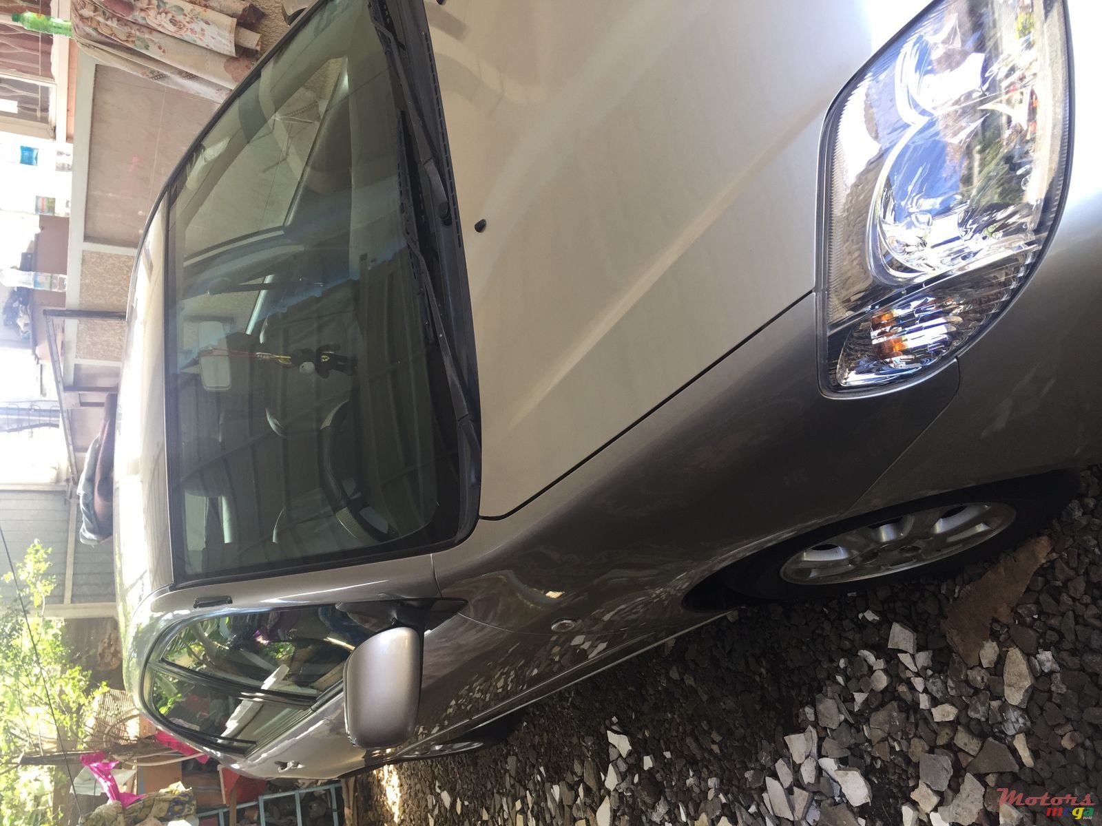 2004' Toyota photo #1