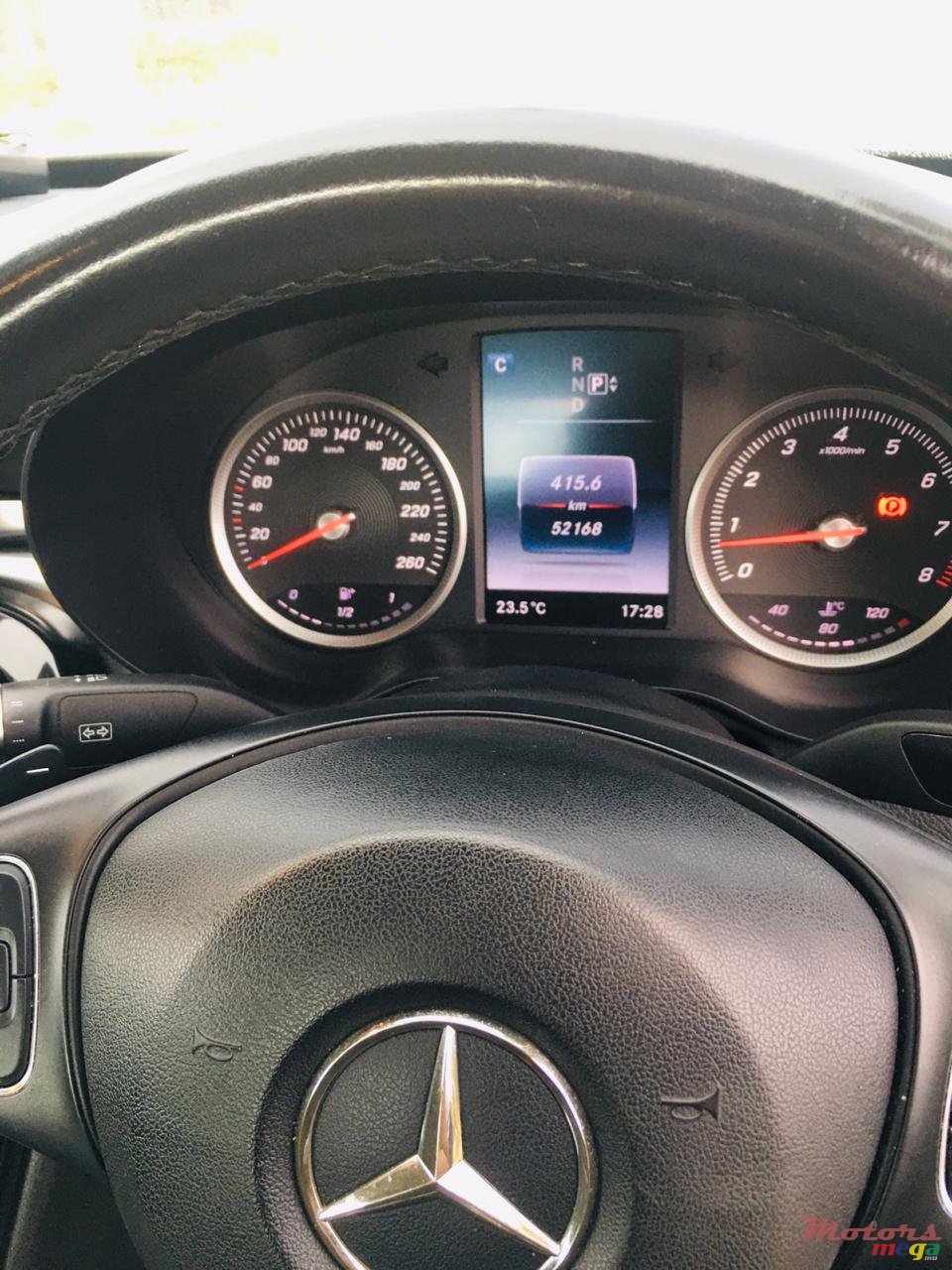 2016' Mercedes-Benz C-Class Avantgarde photo #4