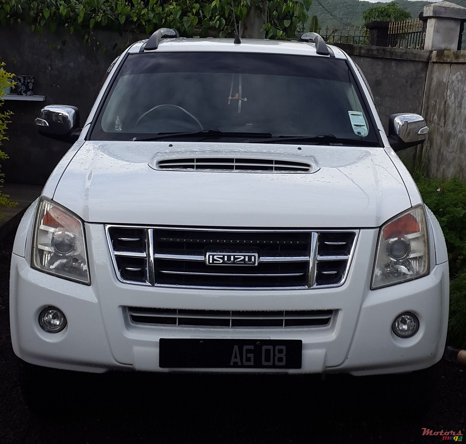 2008' Isuzu KB Series KB 300 LX DTEQ photo #1