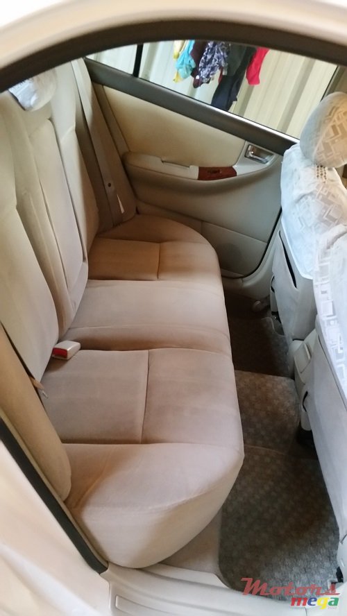 2004' Toyota Corolla NZE 121 Grade G photo #6