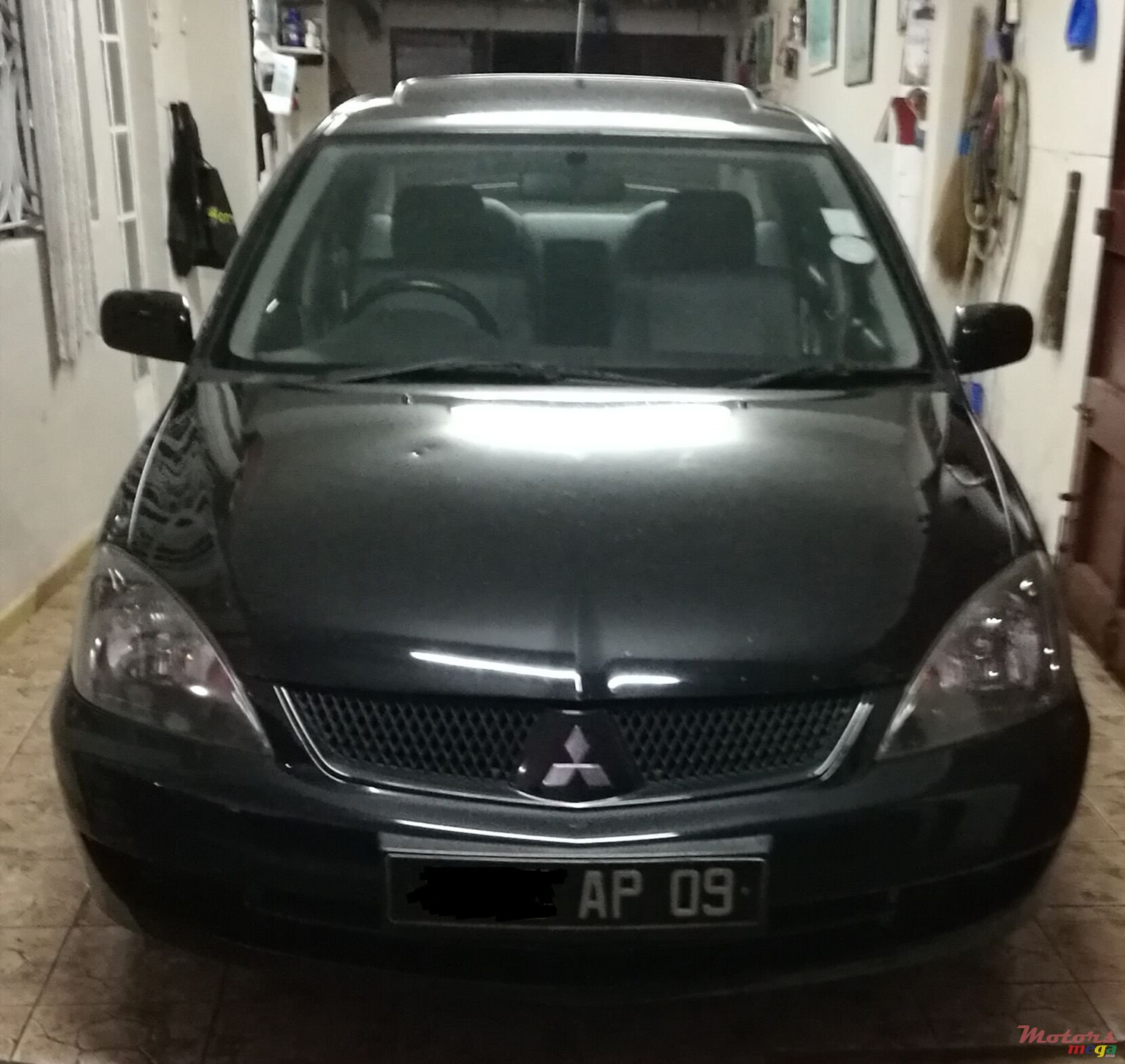 2009' Mitsubishi Lancer GLX 1.3 photo #1
