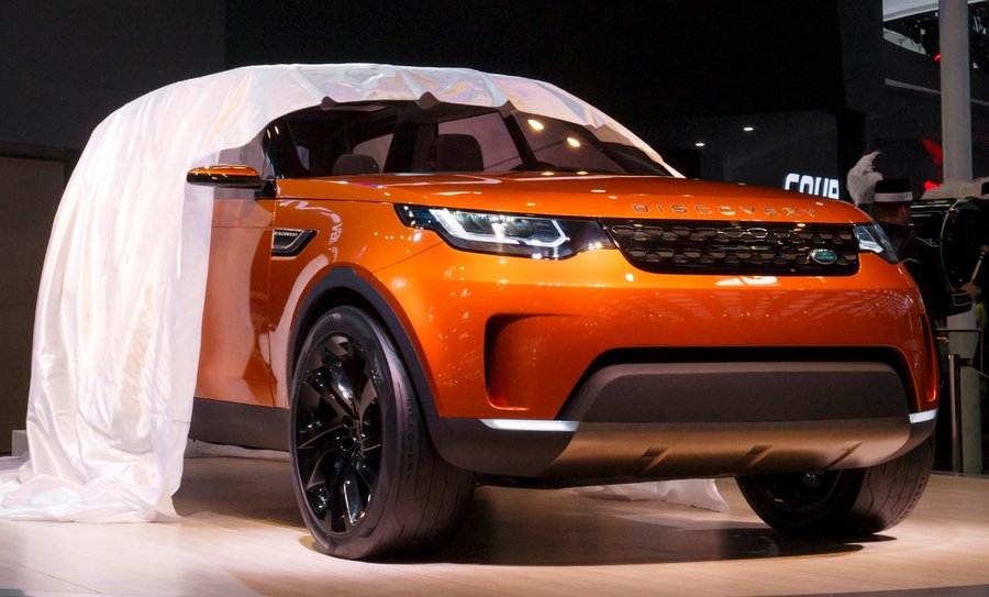5 Things We Know About 2017 Land Rover Discovery