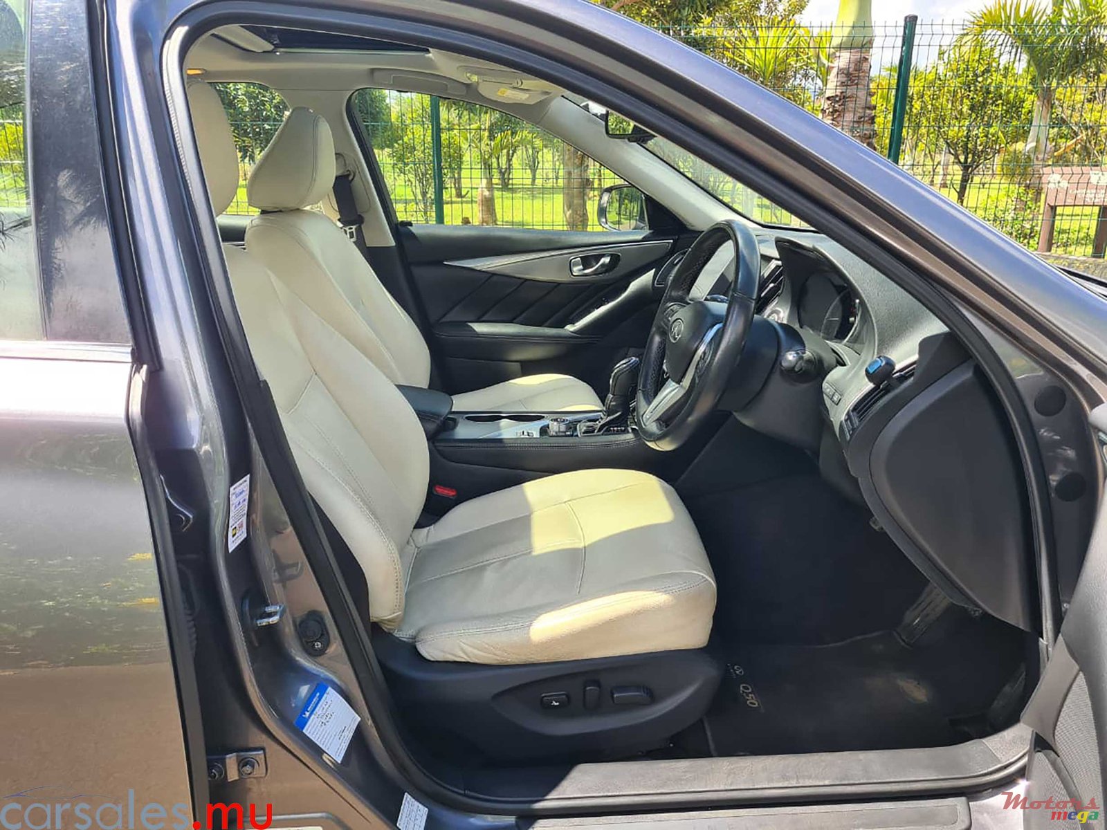 2019' Infiniti Q50 2.0t photo #3